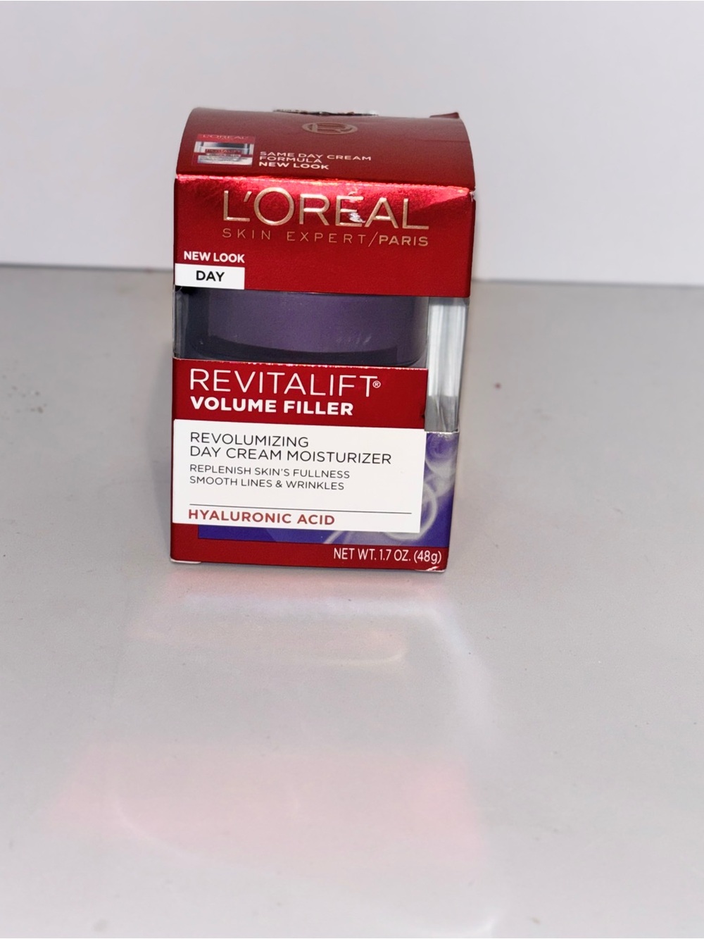 L'Oreal Revitalift Volume Filler Day Cream Moisturizer - Red and Purple